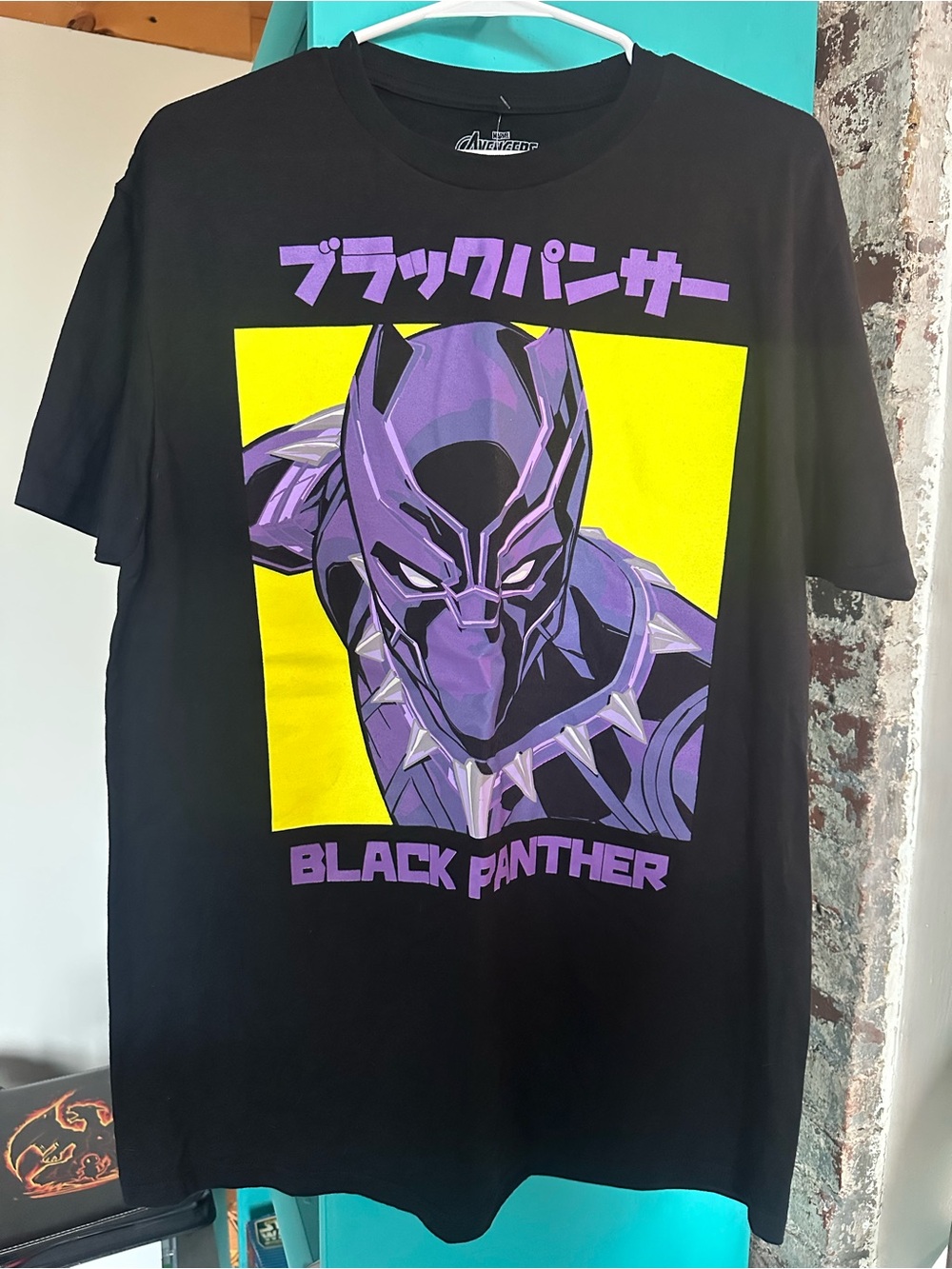 Size L Men’s Black Panther Tee